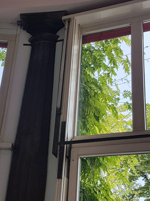 Schiebefenster-Antrieb im Restaurant Terrasse